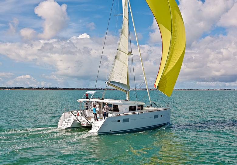 lagoon 400 maisha
