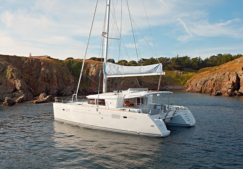 lagoon 450f opera prima